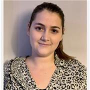 Soy una persona emprendedora, que adora los retos y que no se rinde fácilmente.Muy detallista ,autodidacta y con don de gentes.Nunca dejo de aprender y acostumbrada a trabajar por almente daría clases a gente que quisiera aprender Español